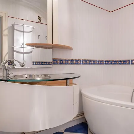 Appartement Pouliguen - 100m² - Sur Le Port *